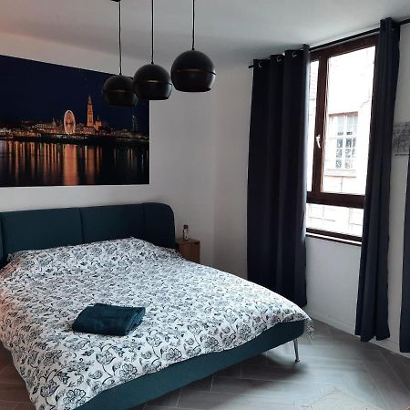 Suite City Center In Quiet Street & Airco Antwerp Luaran gambar
