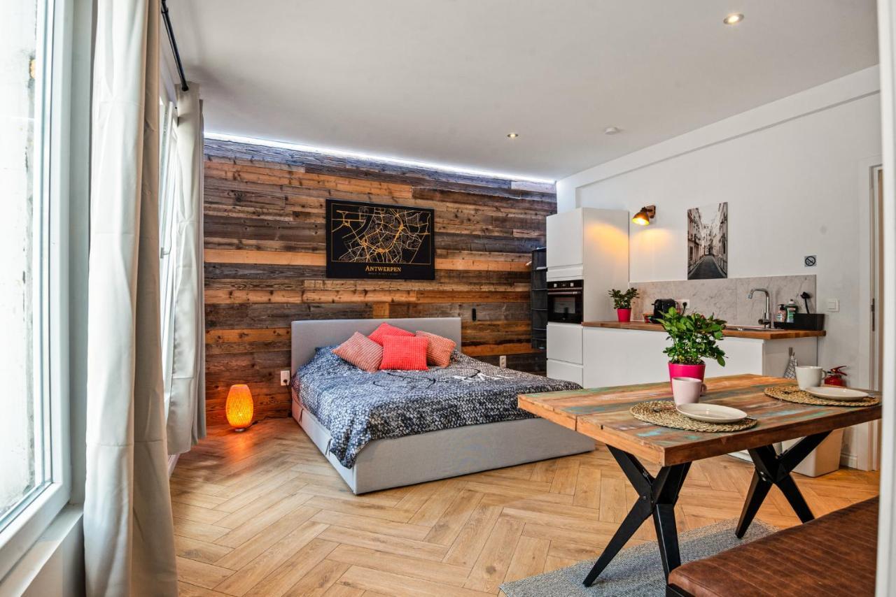 Suite City Center In Quiet Street & Airco Antwerp Luaran gambar